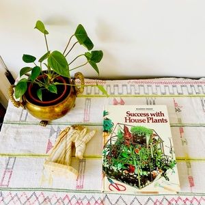 Vintage 1970s Houseplant Book Hardcover
